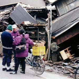 Động đất 7,2 độ richter rung chuyển Nhật Bản
