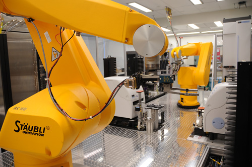 Hệ thống robot kiểm tra độc tố