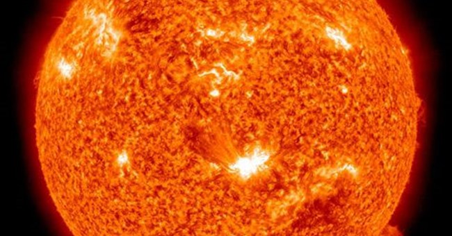 Tạo ra hệ thống cảnh báo bão mặt trời