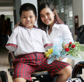 Nữ sinh Việt sáng chế xe lăn cho người khuyết tật