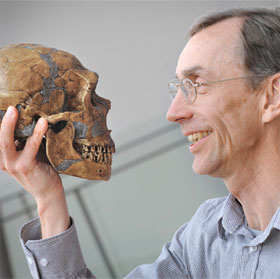 Công bố bộ gene hoàn chỉnh của người Neanderthal