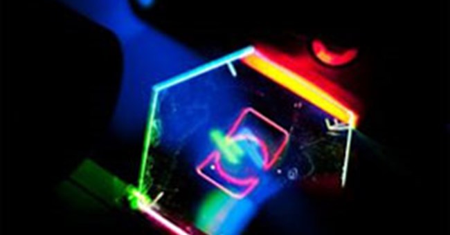 Độc đáo công nghệ 3D mới không cần dùng kính