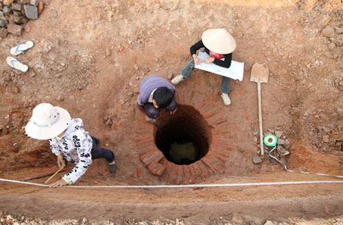 Phát hiện hai ngôi mộ nghìn tuổi ở khu đô thị Ciputra