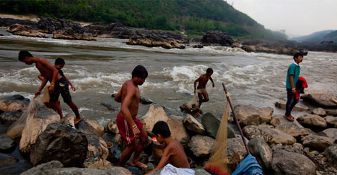 Việt Nam lo nhiễm mặn vì thủy điện Lào