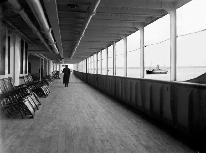 Ảnh chưa từng công bố về cuộc sống trên tàu Titanic hơn 100 năm trước