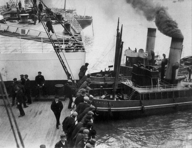 Ảnh chưa từng công bố về cuộc sống trên tàu Titanic hơn 100 năm trước