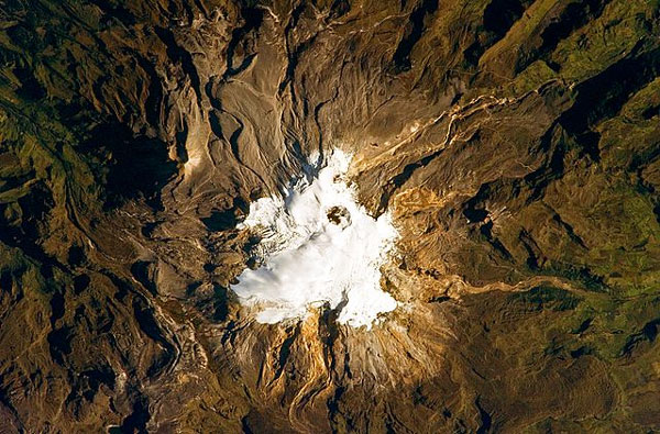 Colombia báo động cao về núi lửa Nevado del Ruiz 