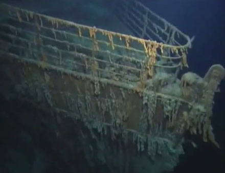 Video: Xác tàu Titanic dưới đáy biển
