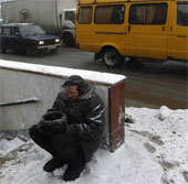 Người vô gia cư Nga "đóng băng" vì lạnh bất thường