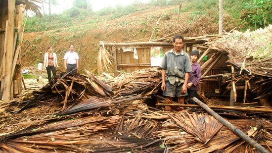 Mưa đá lại rơi xuống Lào Cai