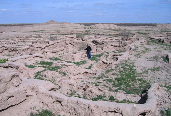 Bí ẩn cổ đại xuất hiện trong sa mạc Turkmenistan