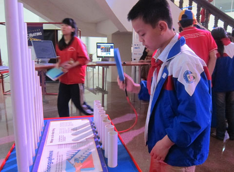 Học sinh Hà Nội hào hứng giải đố vui khoa học