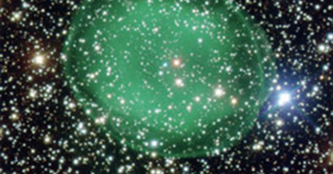 Cận cảnh ngôi sao giẫy chết