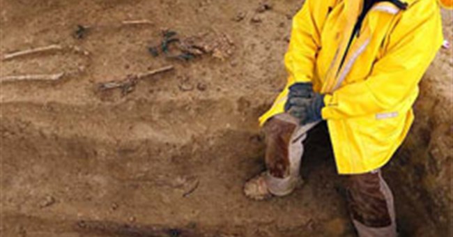 Pháp tiến hành khai quật nghĩa trang từ Thời Đồ sắt