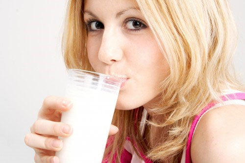 Uống sữa hàng ngày để khỏe mạnh hơn