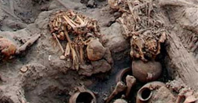 Phát hiện xác ướp trẻ sơ sinh ở Peru 