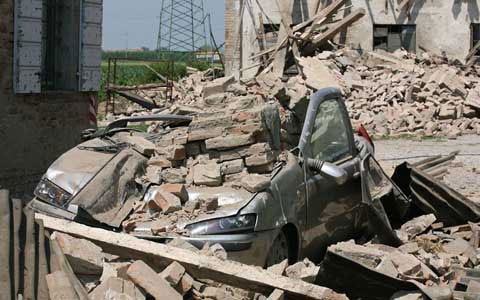 Video: Italy tan hoang sau động đất