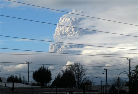 Núi lửa Chile thức giấc sau nửa thế kỷ