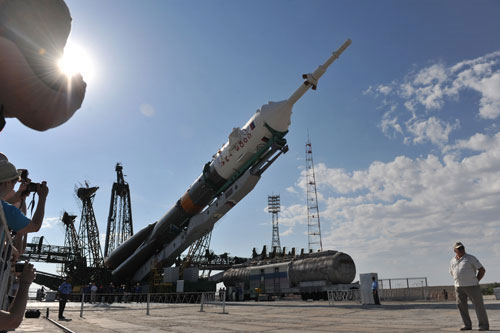 Tàu vũ trụ Soyuz chuẩn bị cất cánh