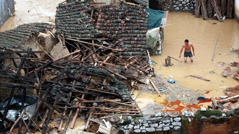Lũ lụt nặng nhất trong 55 năm tấn công Trung Quốc