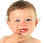 Bú sữa mẹ ghi dấu ấn lên răng trẻ