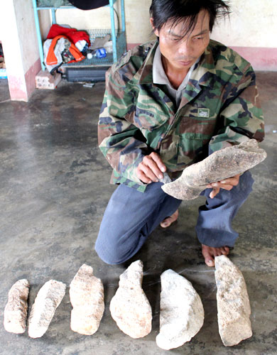 Phát hiện 14 thanh đá giống đàn đá Tuy An