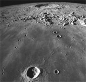 Phát hiện thêm 280 miệng núi lửa mới trên Mặt trăng