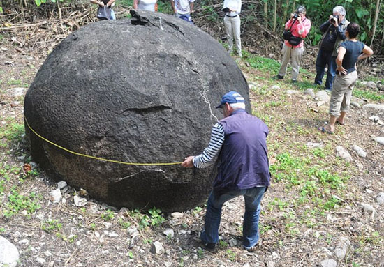 10 địa danh thần bí nhất hành tinh