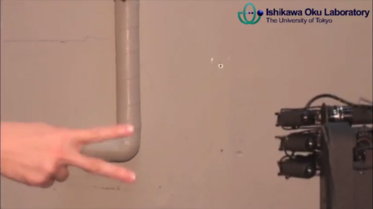 Xem robot cho con người 