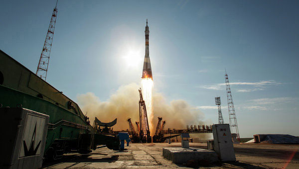 Phi thuyền Nga tới trạm không gian