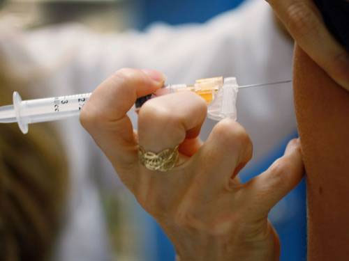 Úc hỗ trợ vắc-xin cho Fiji