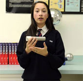 Nữ sinh Canada tạo ra đèn pin chạy bằng thân nhiệt