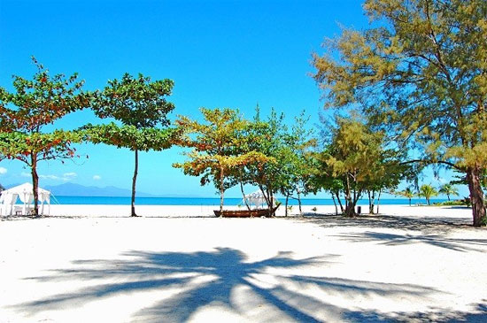 Ghé thăm hòn đảo xinh đẹp mang tên 