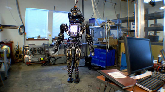 Quân đội Mỹ trình làng robot giống người tiên tiến nhất