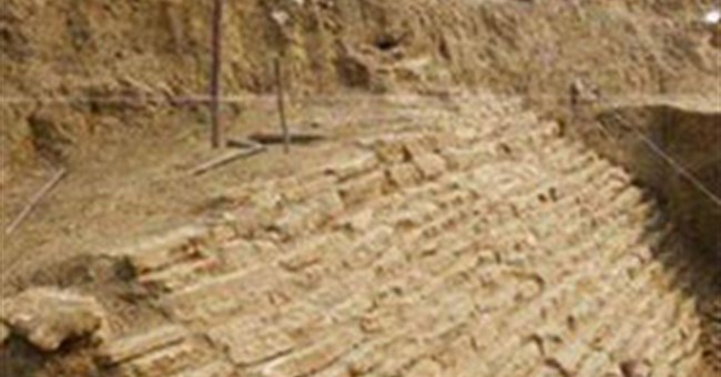 Ngôi mộ 2.000 năm tuổi ở Mexico