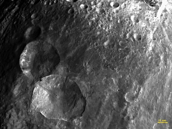 NASA khám phá hành tinh bị bỏ quên Vesta 