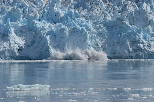 Sông băng ở Nam cực đang tan chảy với tốc độ nhanh chóng