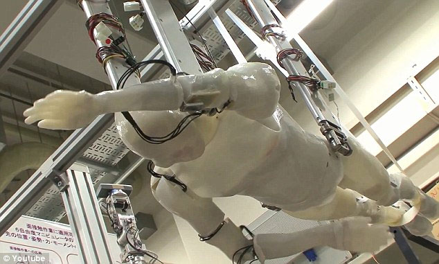 Chế tạo robot có thể bơi ếch 