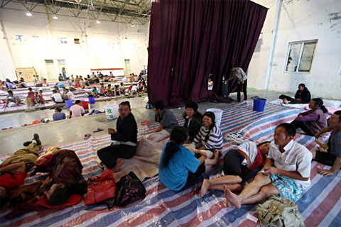 Trung Quốc sơ tán dân vì bão 