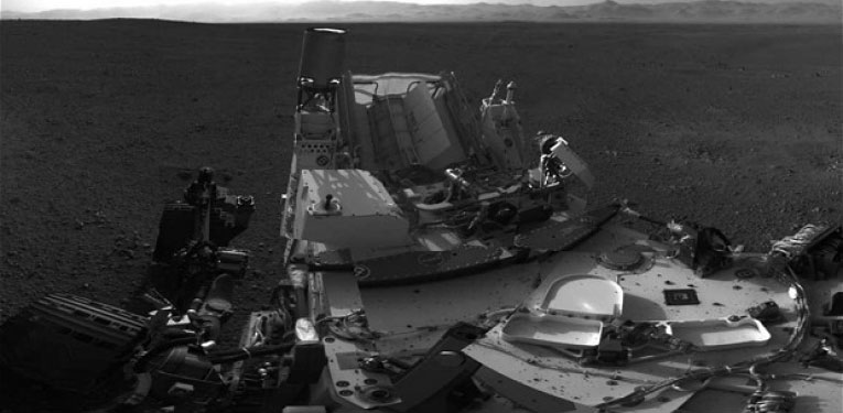 Tàu Curiosity dịch chuyển thử nghiệm trên Sao Hỏa