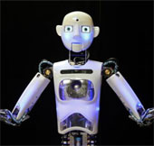 Video: Robot làm nghệ sĩ biểu diễn
