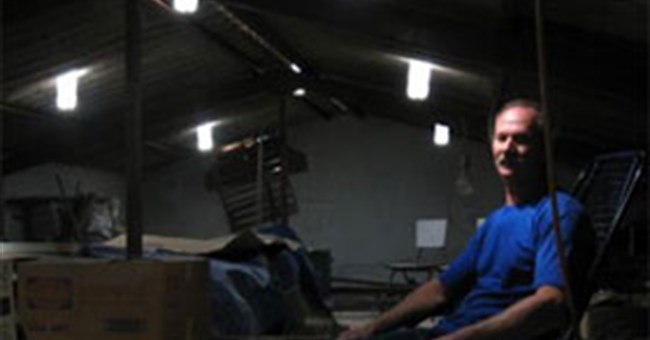 Đèn bằng chai nước chiếu sáng hàng triệu căn nhà