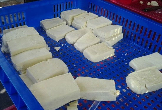 Cách nhận biết đậu phụ chứa thạch cao