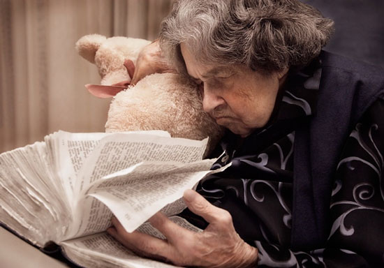Hoạt động trí não nhiều giúp ngăn bệnh Alzheimer 