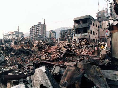Động đất mạnh rung chuyển Nhật Bản