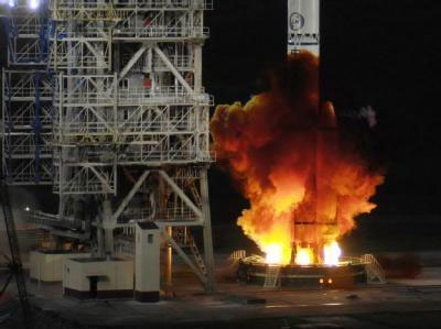 Trung Quốc phóng thành công vệ tinh liên lạc mới 