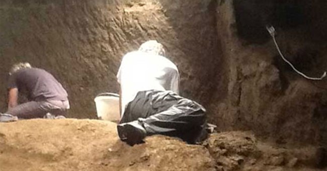 Kim tự tháp đầu tiên thời văn minh Etruscan được tìm thấy tại Ý 