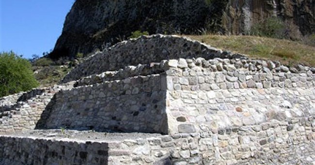 Phát hiện một bàn thờ 2800 năm tuổi tại Mexico