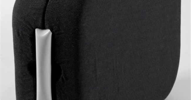 Vali thông minh tự động “chạy” theo chủ