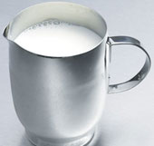 Sử dụng sữa bò ngăn chặn HIV
